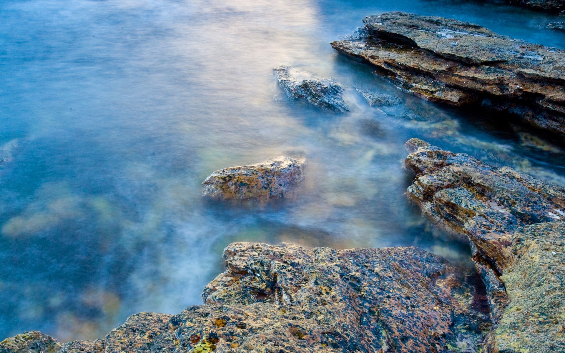 agua piedras costa