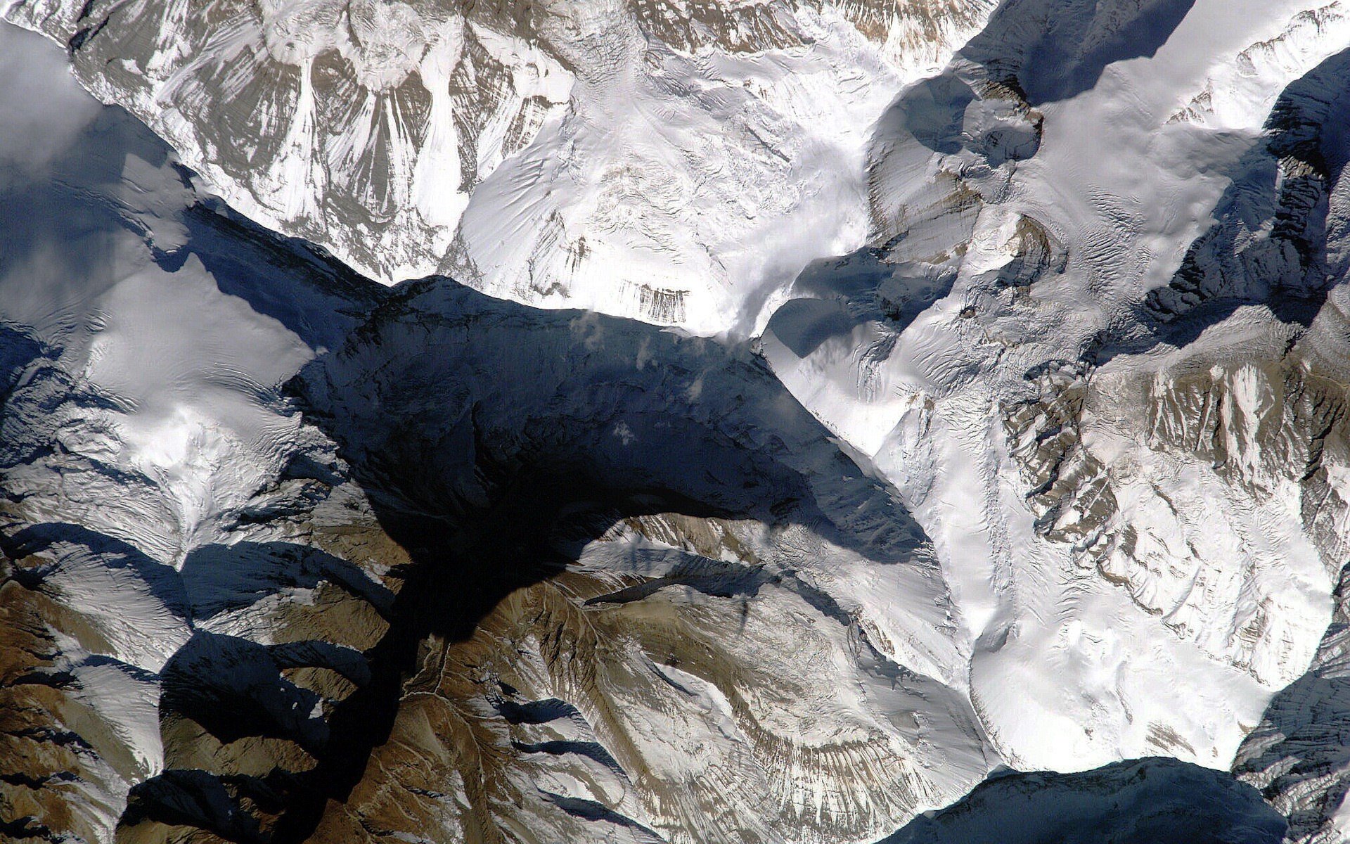 montagnes neige ombre d en haut