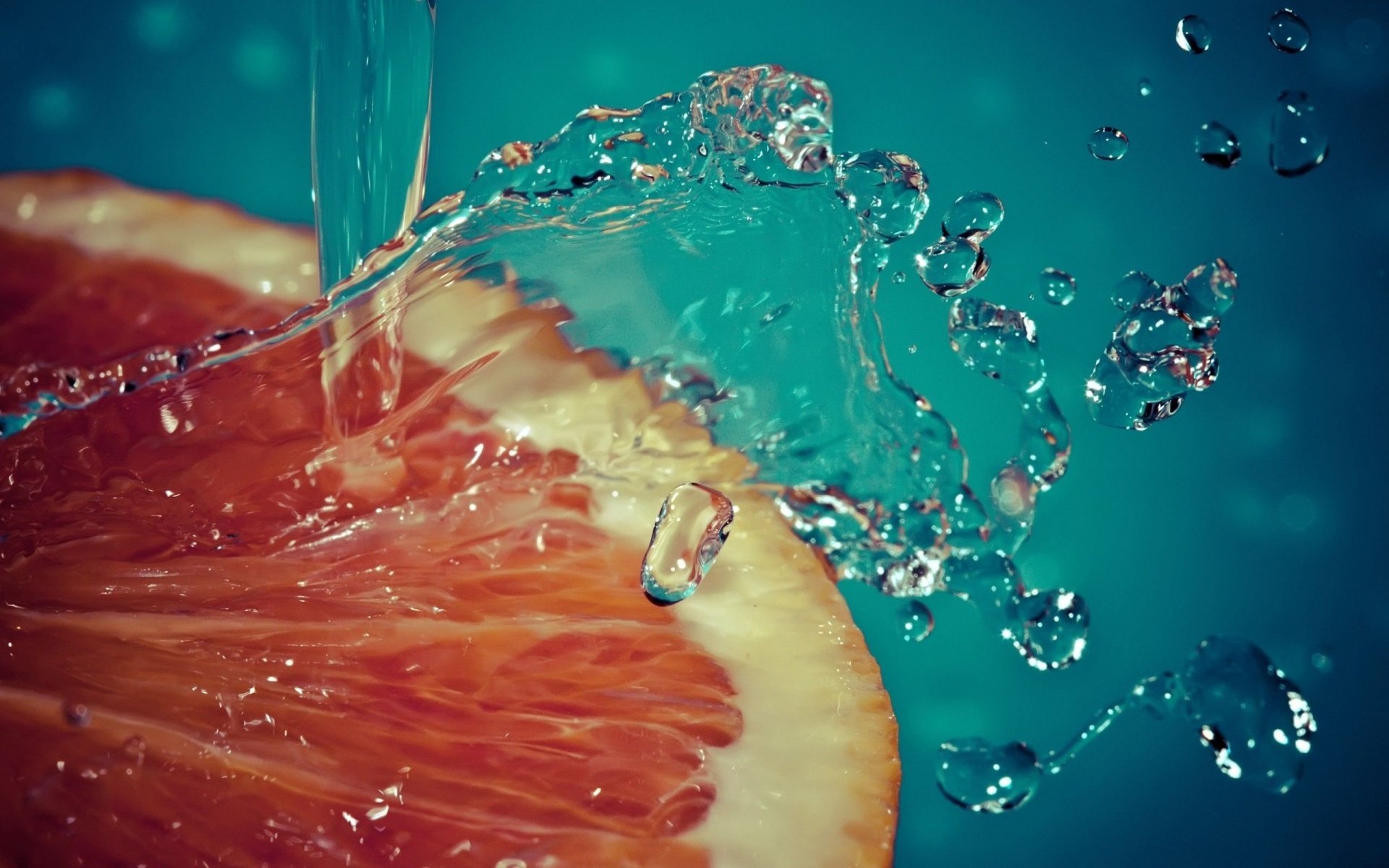 grapefruit slice water spray