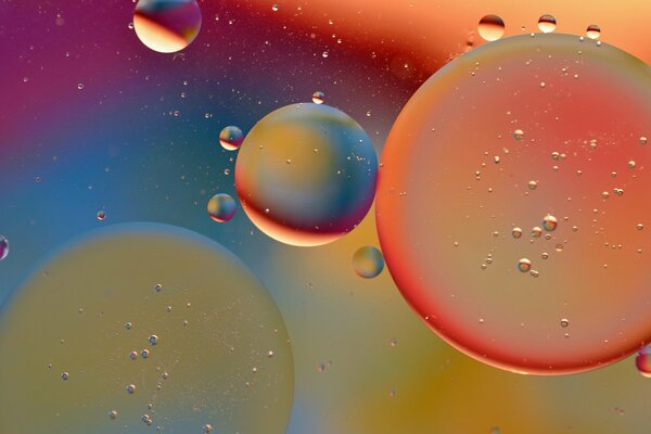 Volumetric multicolored bubbles and bubbles