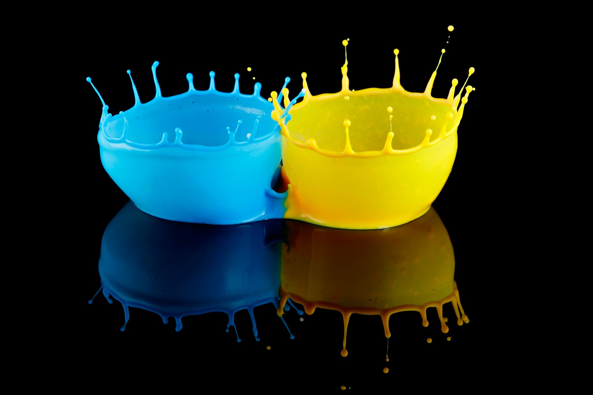 dwukolorowy farba splash odbicie