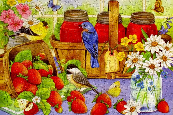 Belle image avec des fraises et des oiseaux