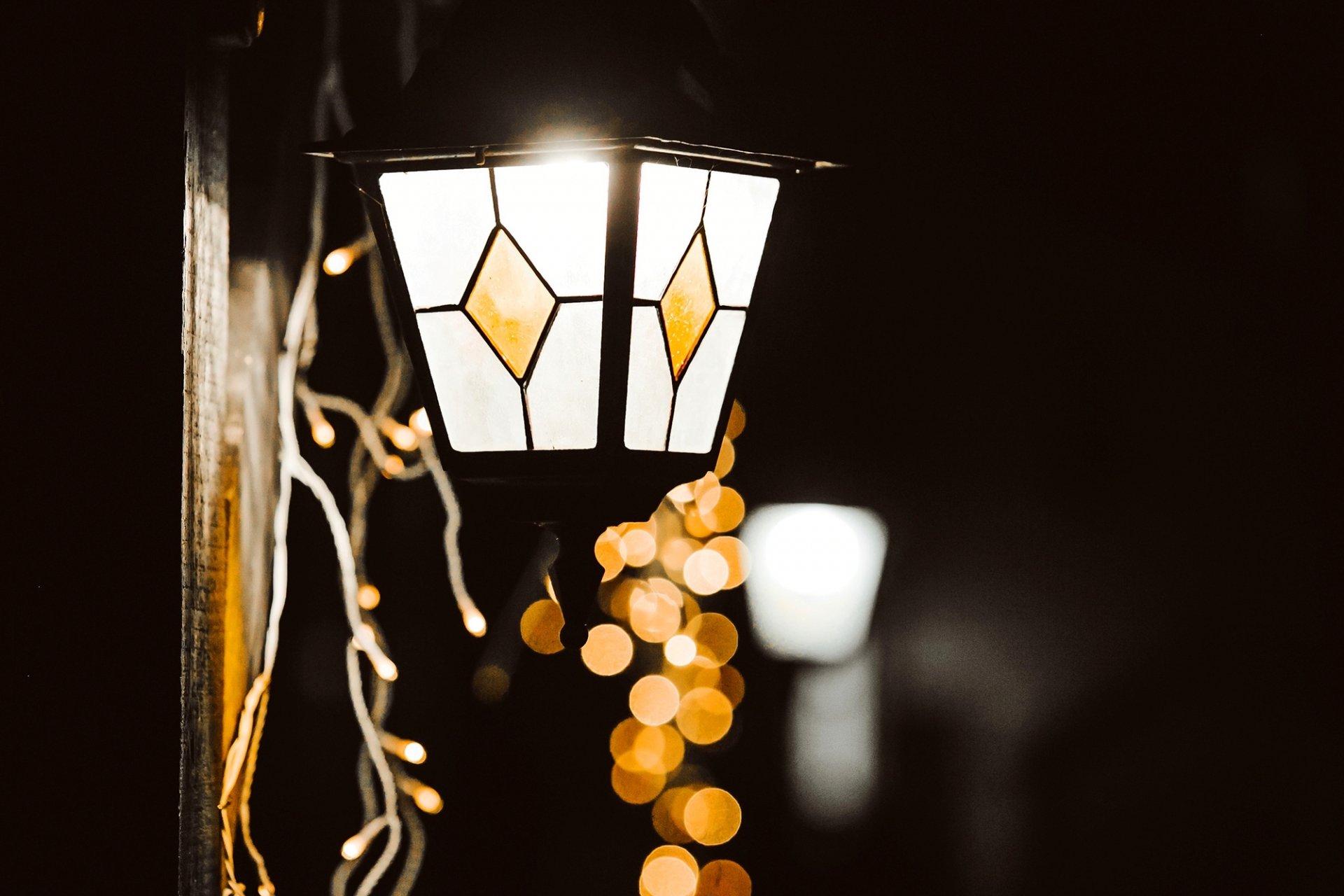 lantern light lamp glass garland lights yellow winter holidays bokeh macro