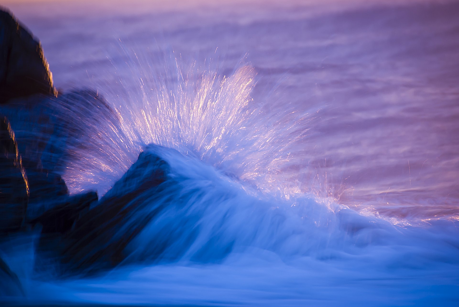 mare oceano costa rocce surf onda spruzzo macro