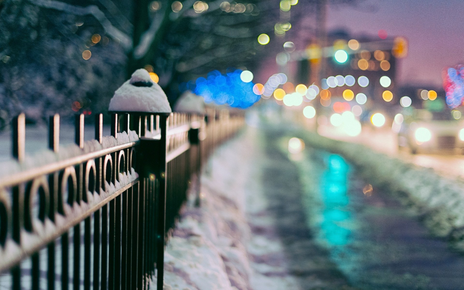 makro zaun tor zaun schnee winter stadt lichter unschärfe bäume bokeh makro winter hintergrund tapete widescreen vollbild widescreen