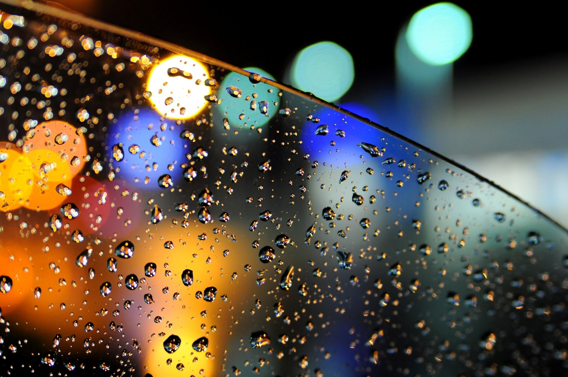 bokeh lumières verre voiture gouttes eau pluie