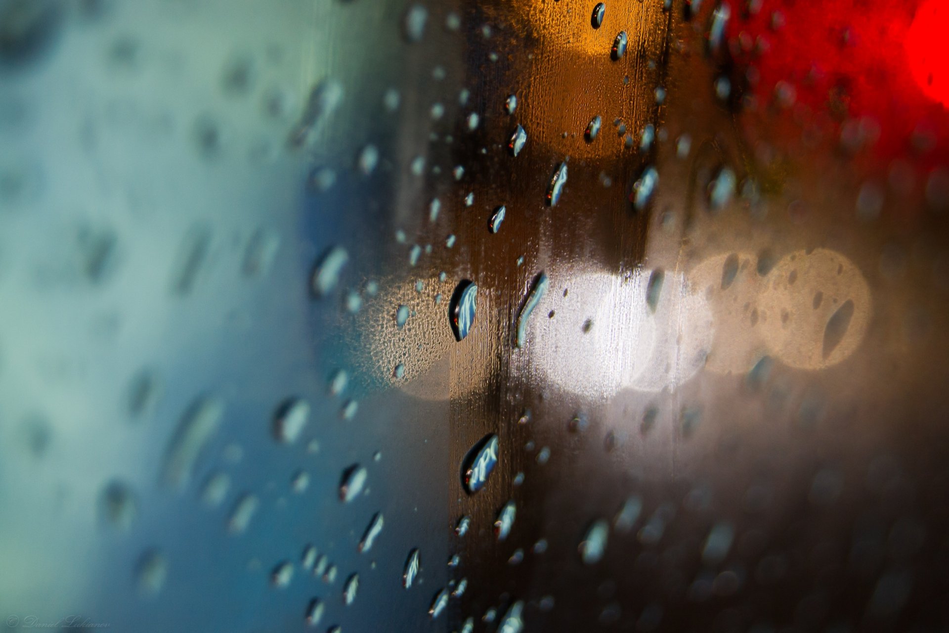 gocce acqua vetro acquerello pioggia nebbia sfocatura