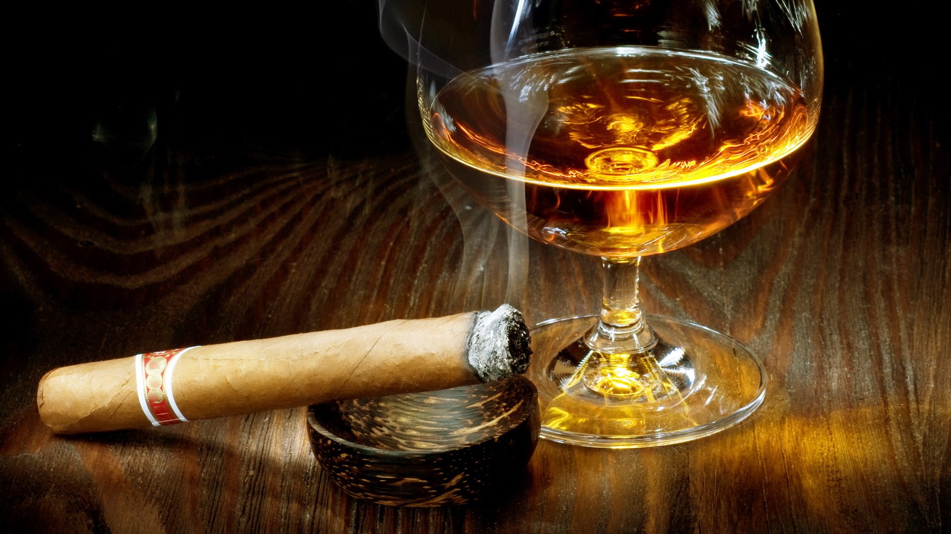 cigare cognac verre