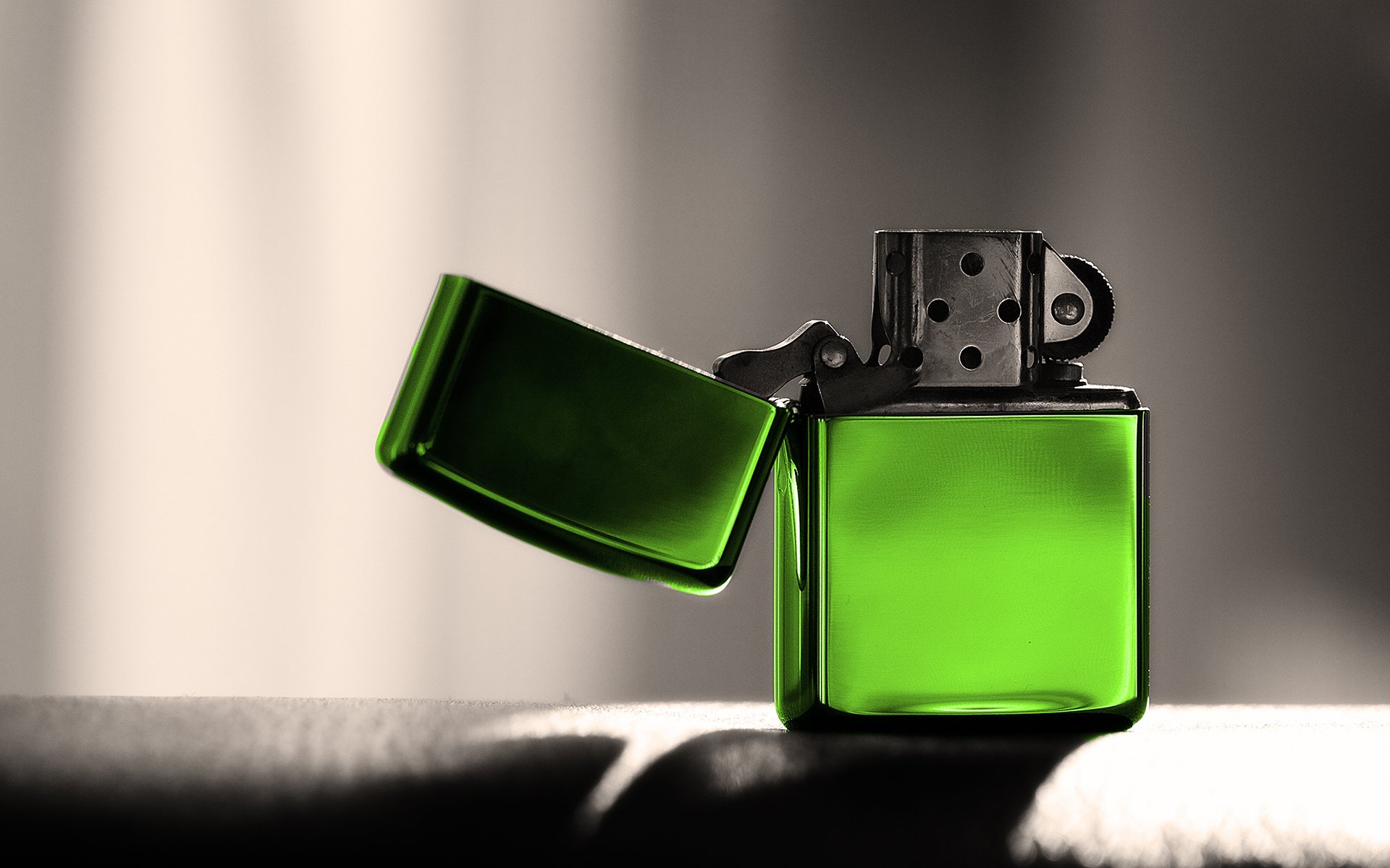 zippo verde encendedor