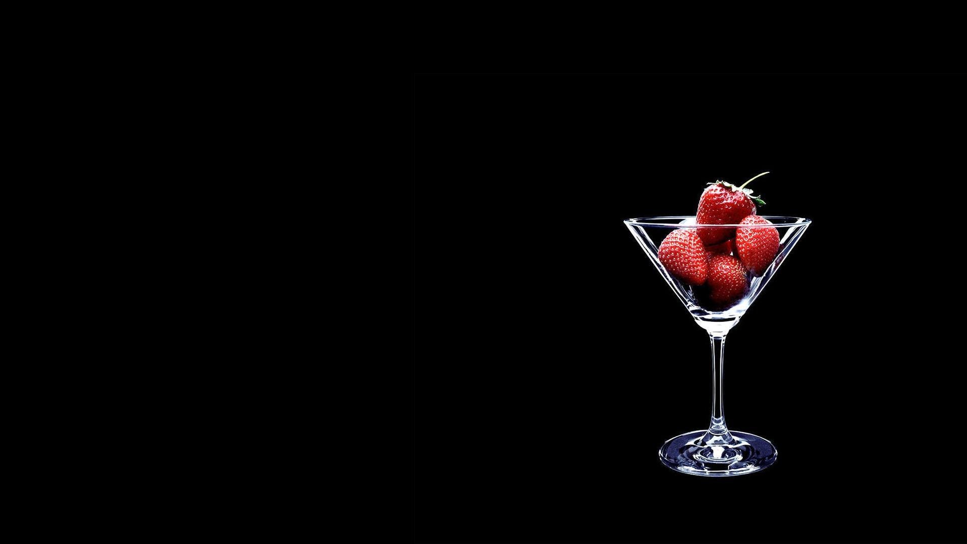 glass strawberry yangoda victoria strawberry mood minimalism