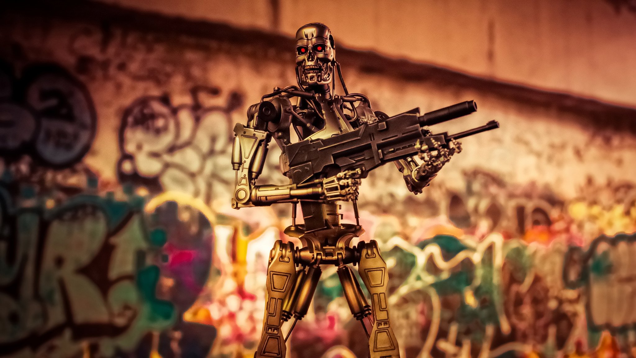 terminator robot t-800 zabawka figurka tło