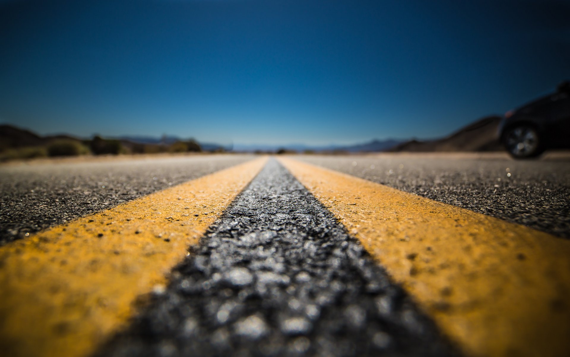 road of the strip yellow sky focus asphalt