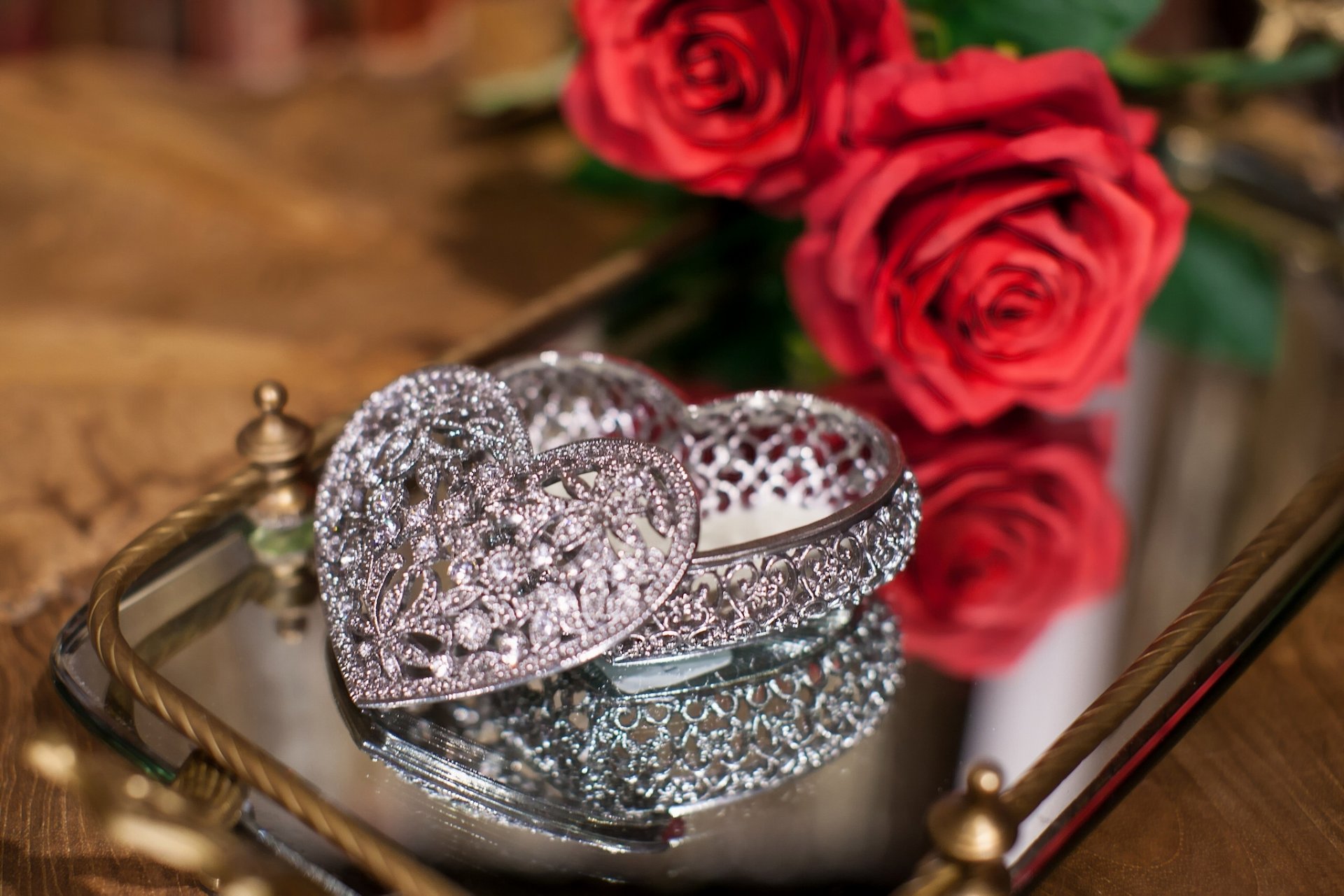 cofanetto cuore rose vassoio riflessione