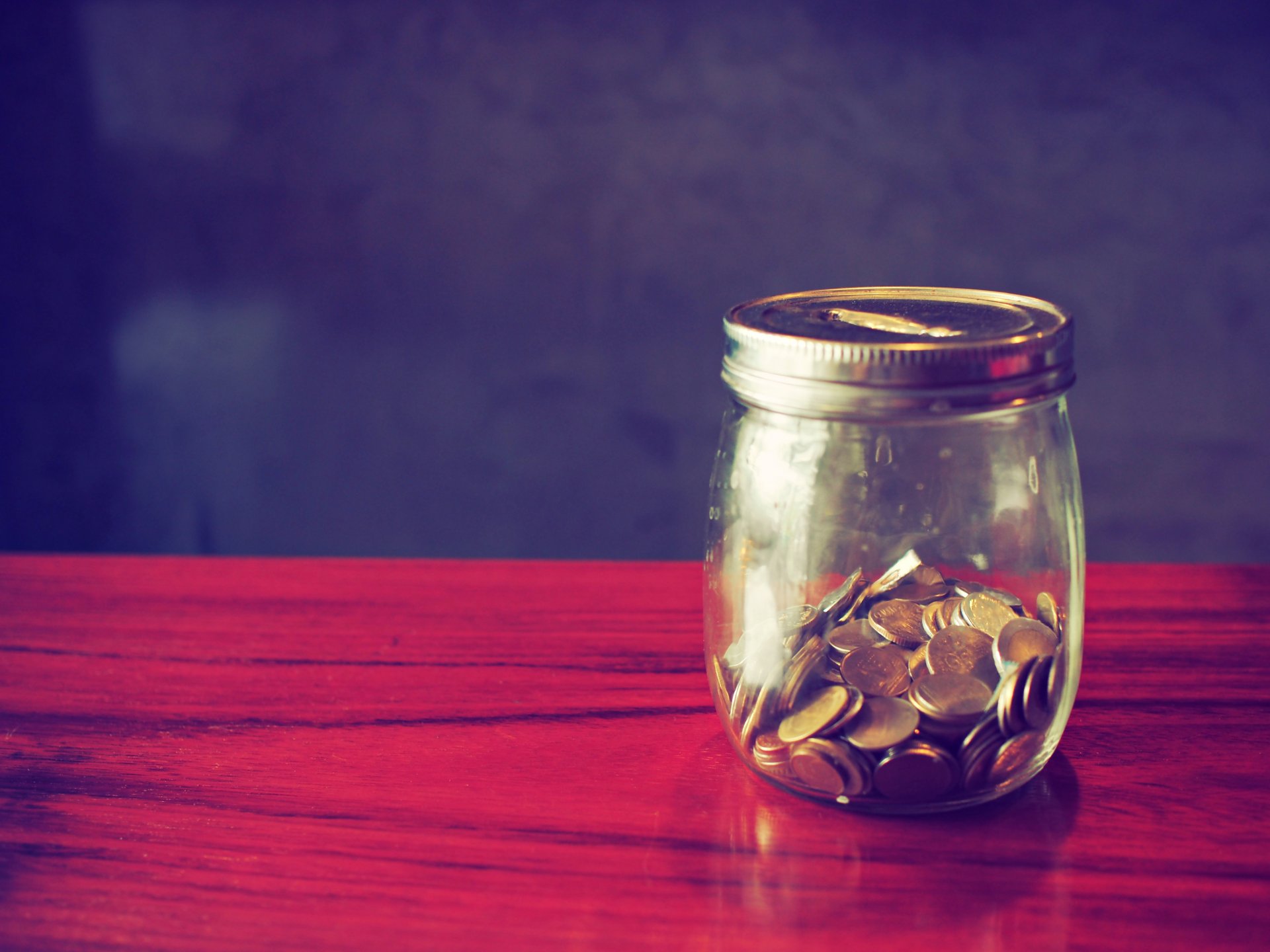 dinero hucha monedas acumulación