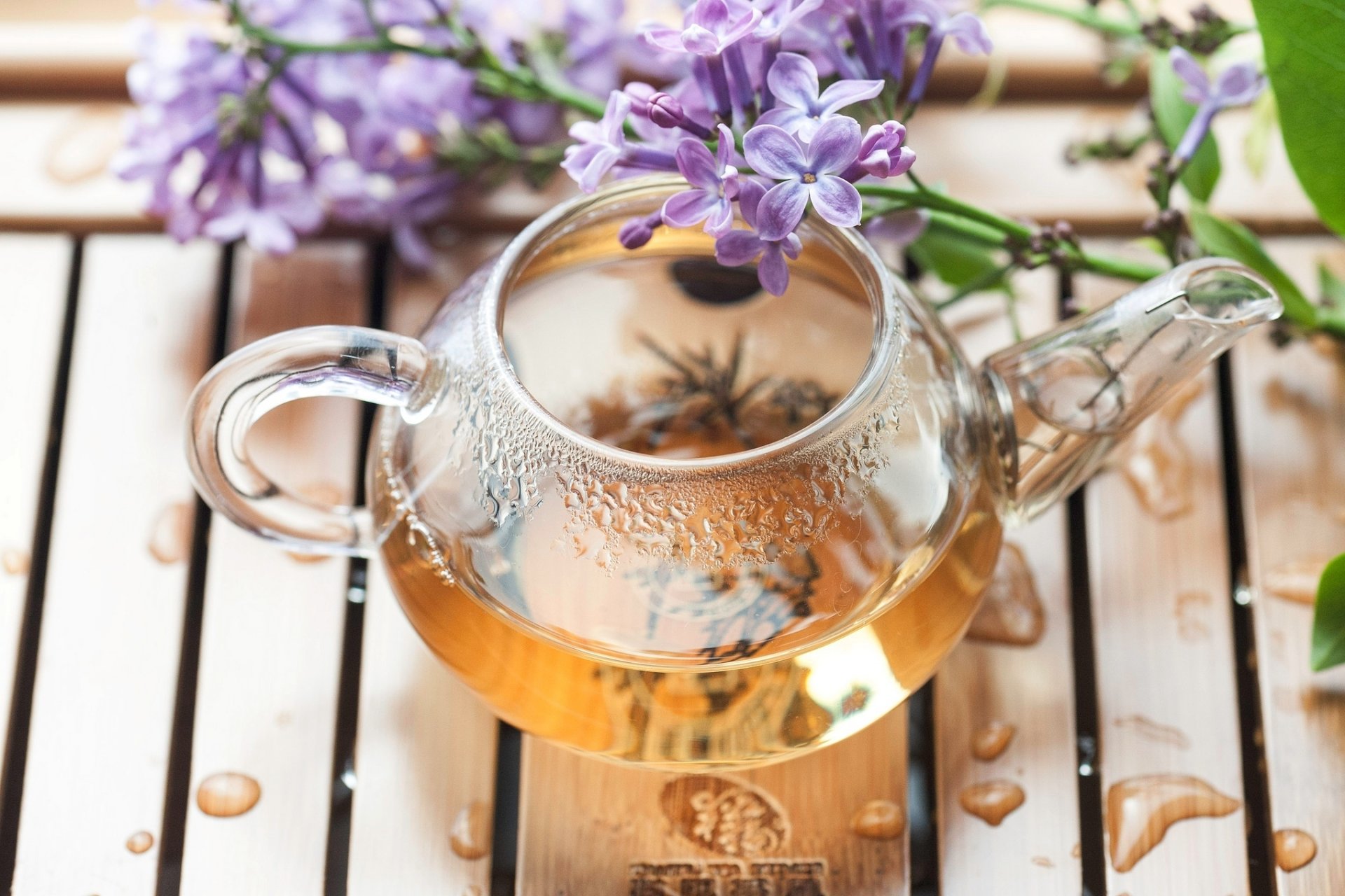 té tetera bandeja flores lila rama