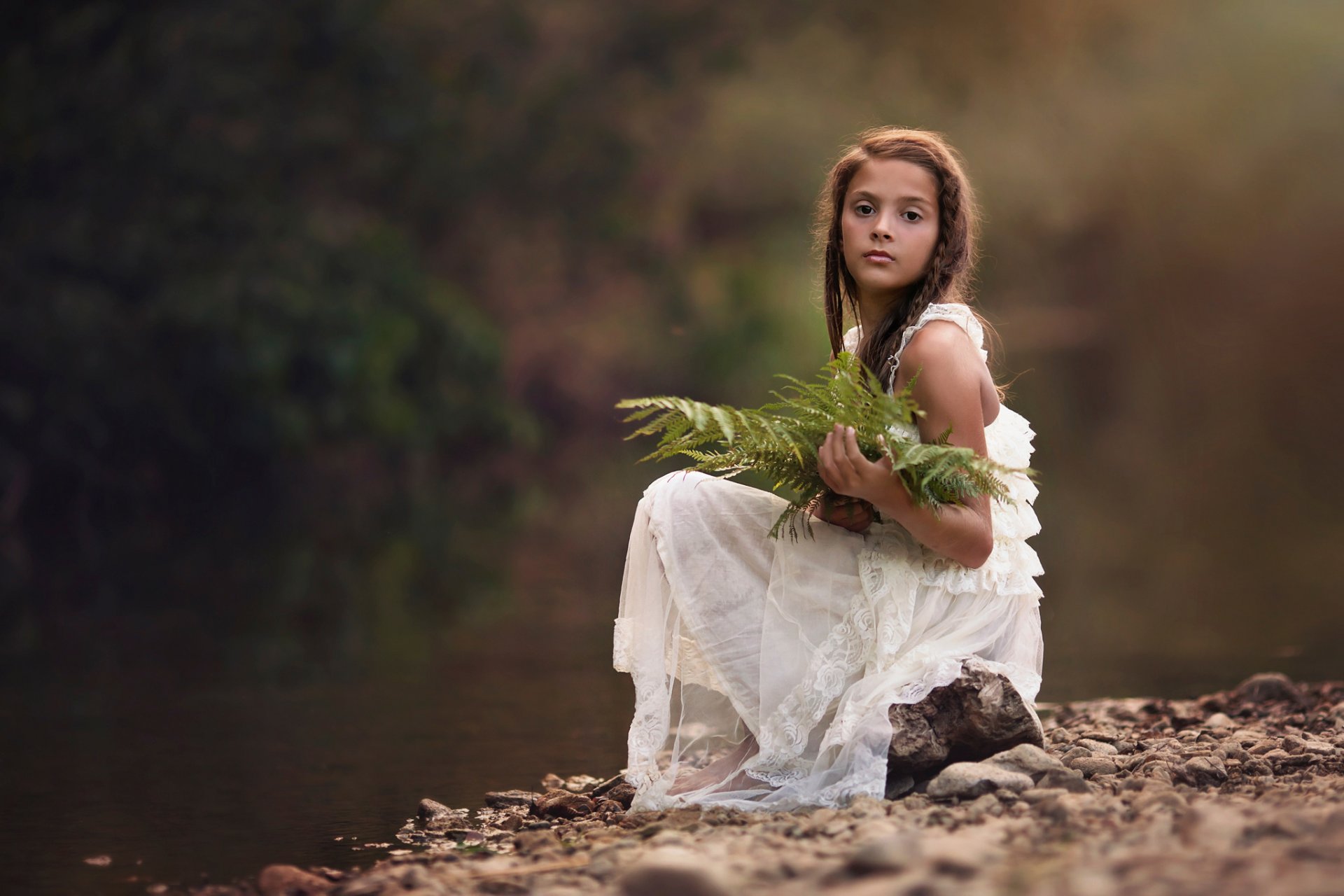 veselina alexandrova ragazza trecce vestito bokeh