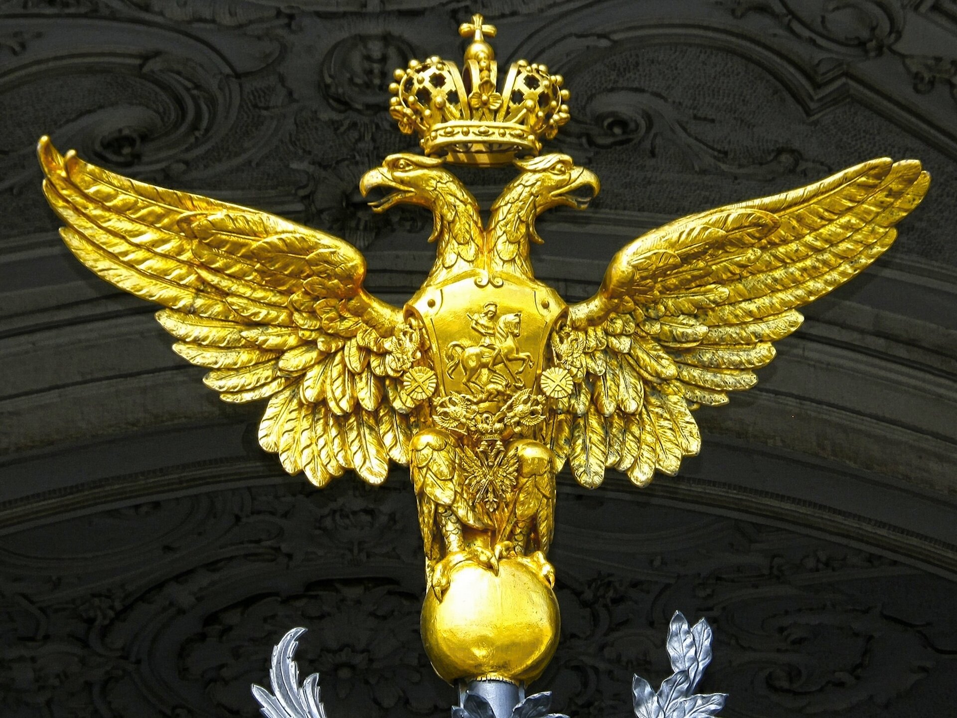 palais d hiver saint-pétersbourg russie