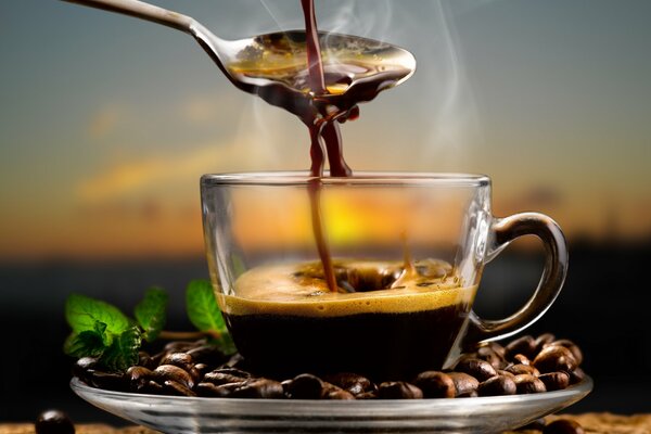 Nature morte sur le thème du café - le processus de brassage du café