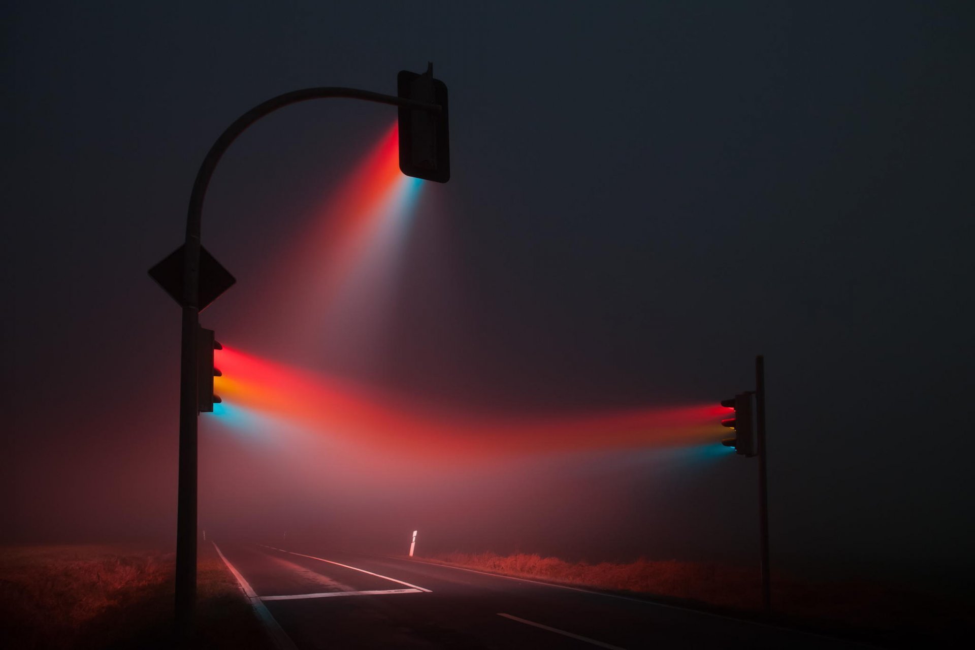 nacht straße nebel ampel