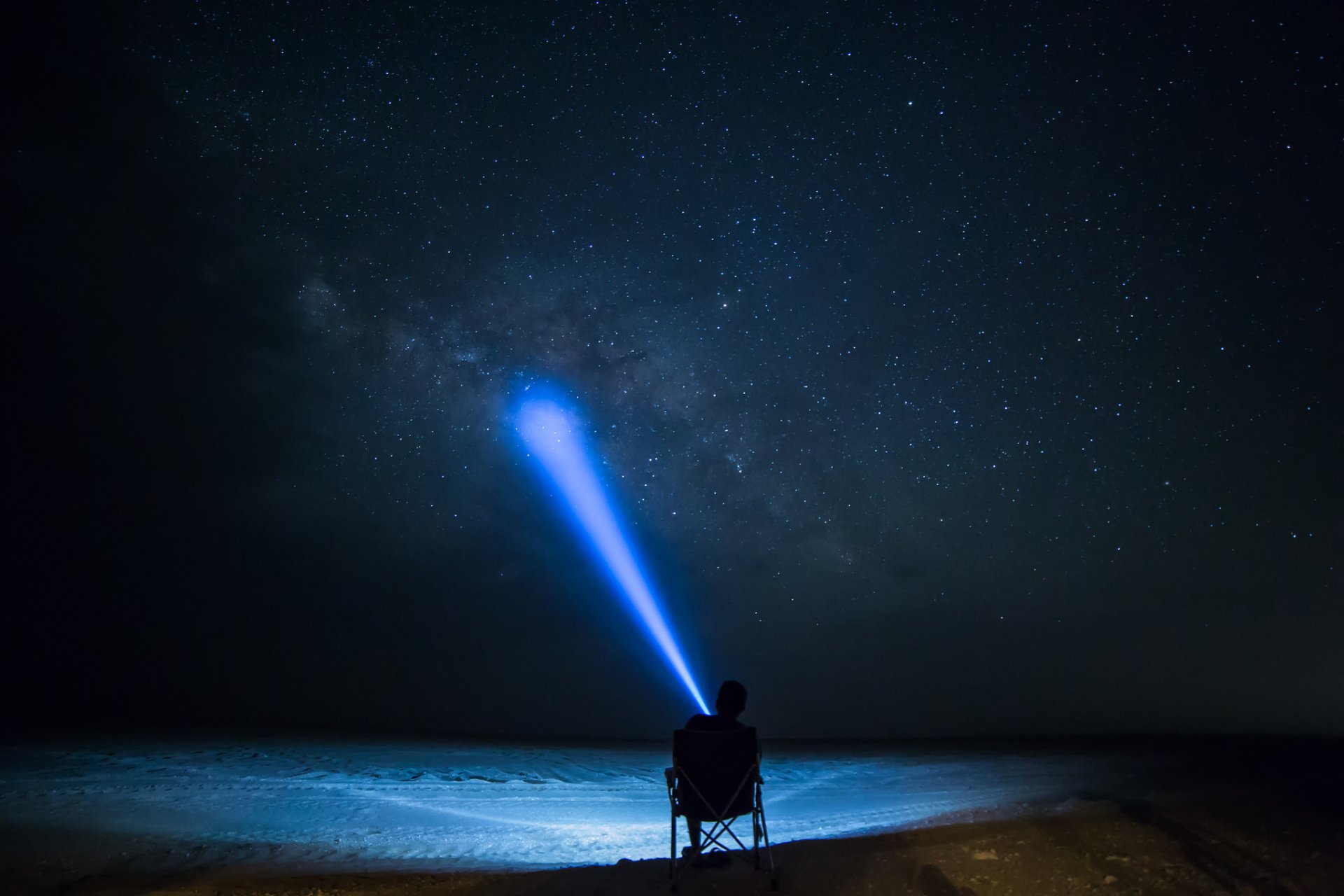 spazio stelle uomo mare