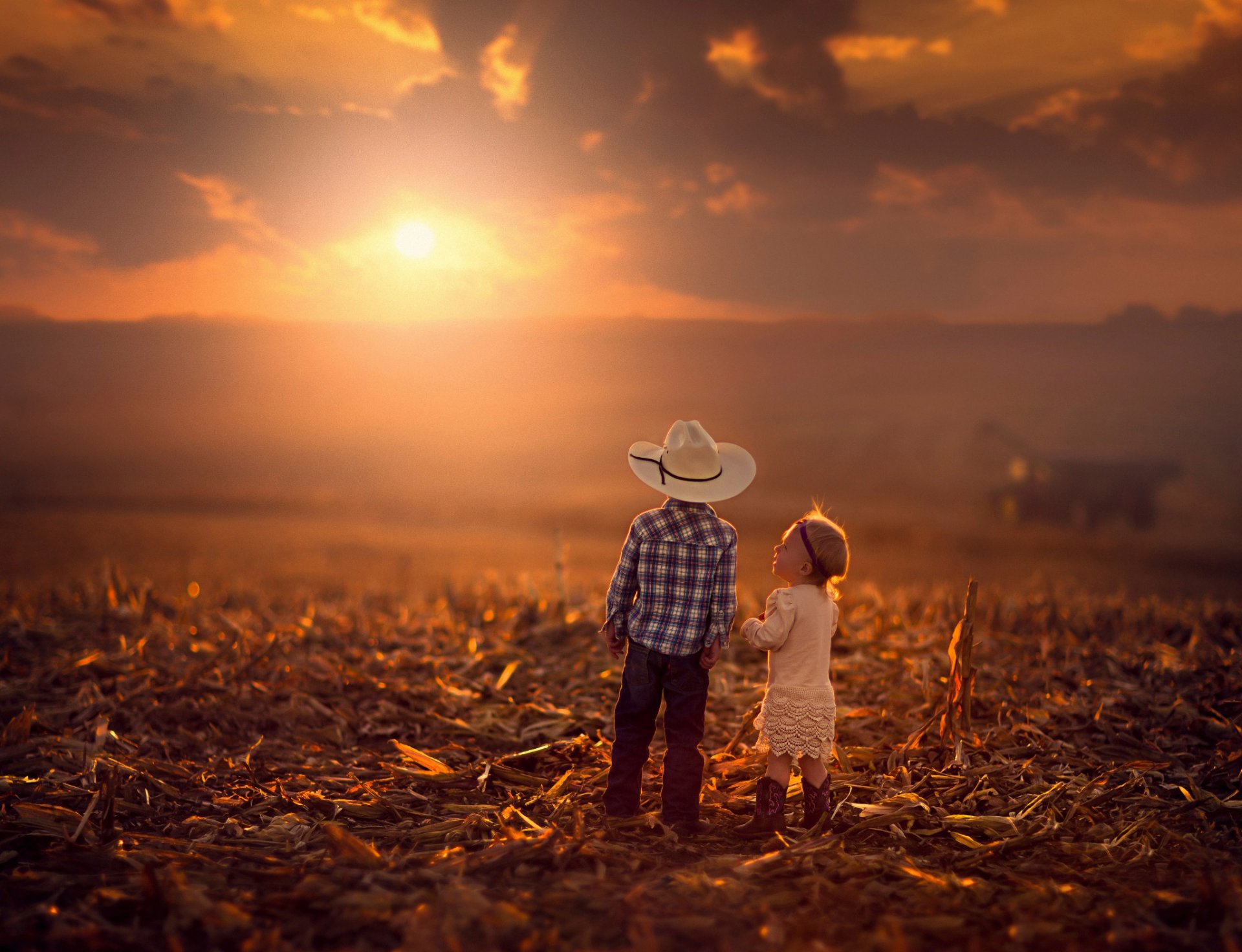 niños niño niña campo.otoño puesta de sol sol horizonte