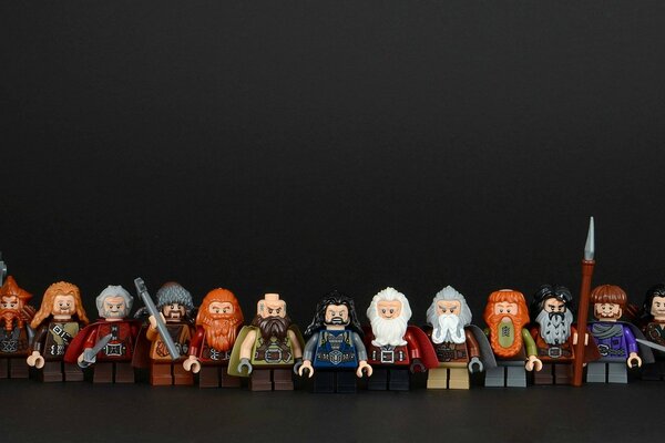 Lego figures in the form of dwarfs and hobbits