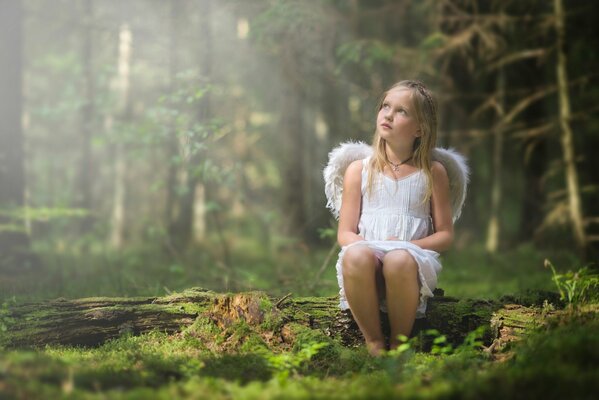 Angel niña sueña con volar