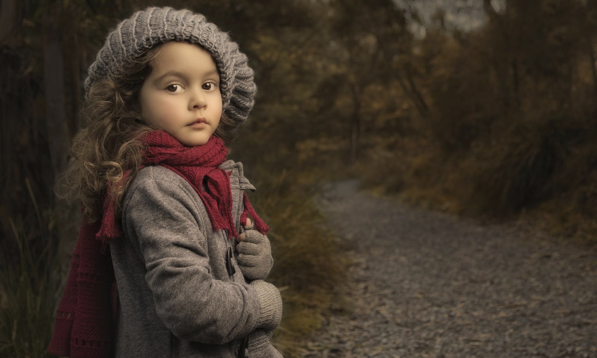 girl portrait hat scarf ♛