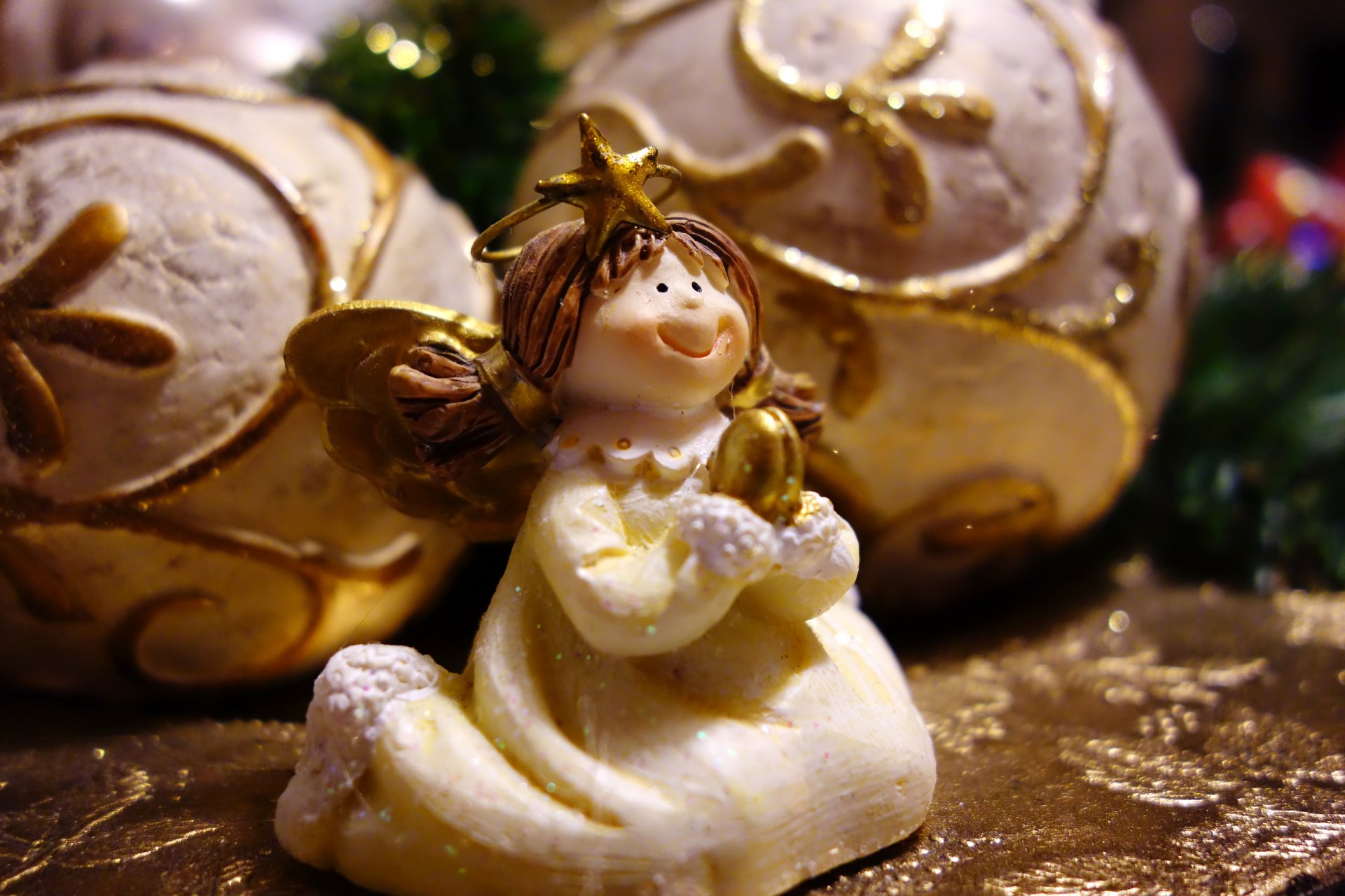 angel figurine statue balls christmas holiday