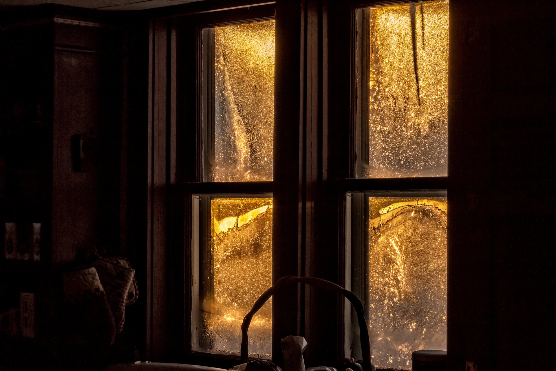 fenster glas rahmen frost licht blendung