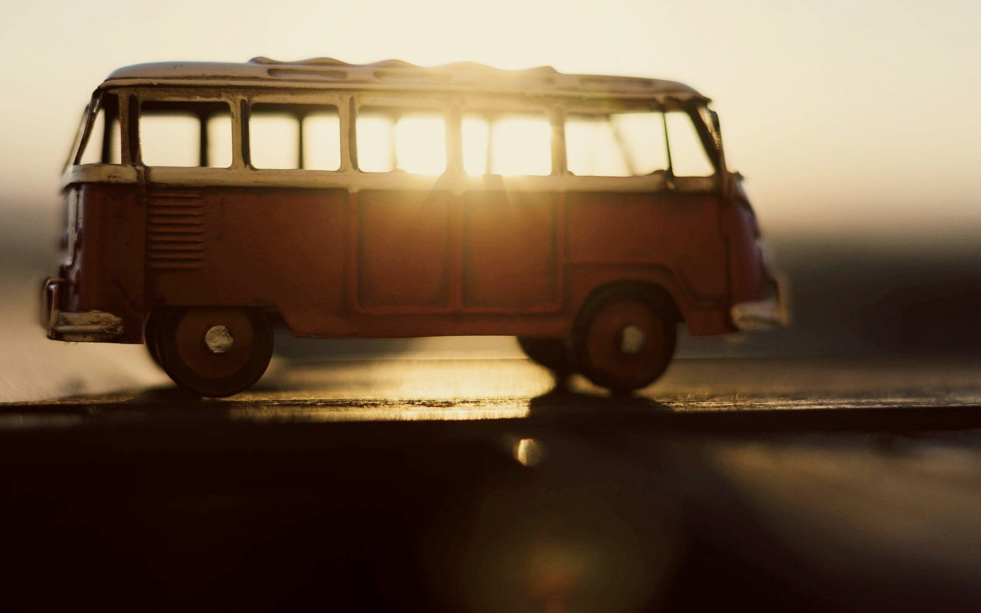 sonstiges auto maschine spielzeug transport bus unschärfe sonne strahlen hintergrund tapete widescreen vollbild widescreen widescreen