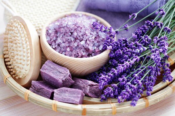 Karziga con sapone, lavanda e sale marino