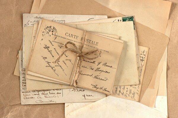 Image d une pile de lettres Vintage avec impression