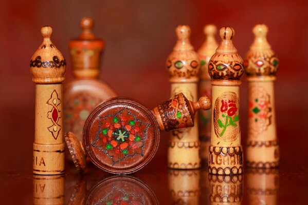 Деревянные футлярчики с рисунками-выжигалками. Болгарское розовое масло