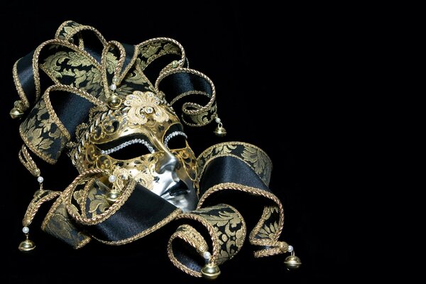 Masquerade in Venice, mask of exclusive work