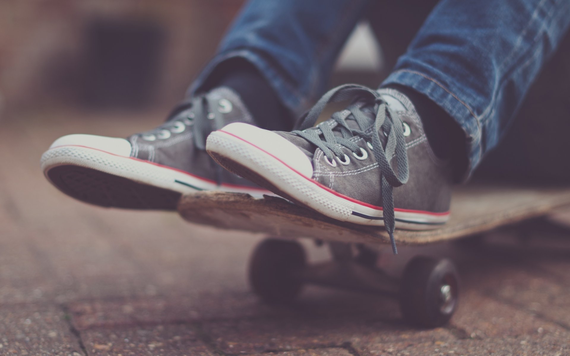 scarpe da ginnastica skateboard asfalto