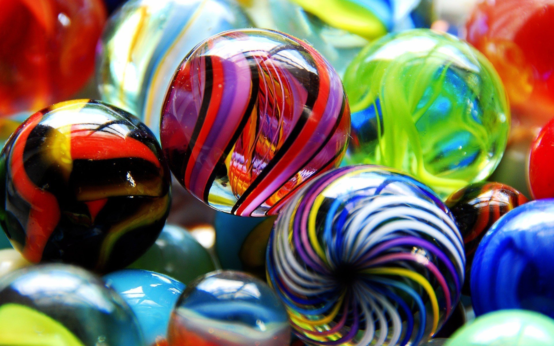 jeu boules verre plastique motifs marbles