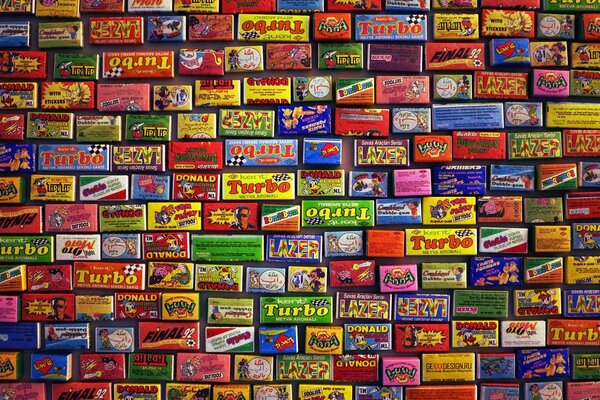 Beaucoup de chewing - gums des années 90