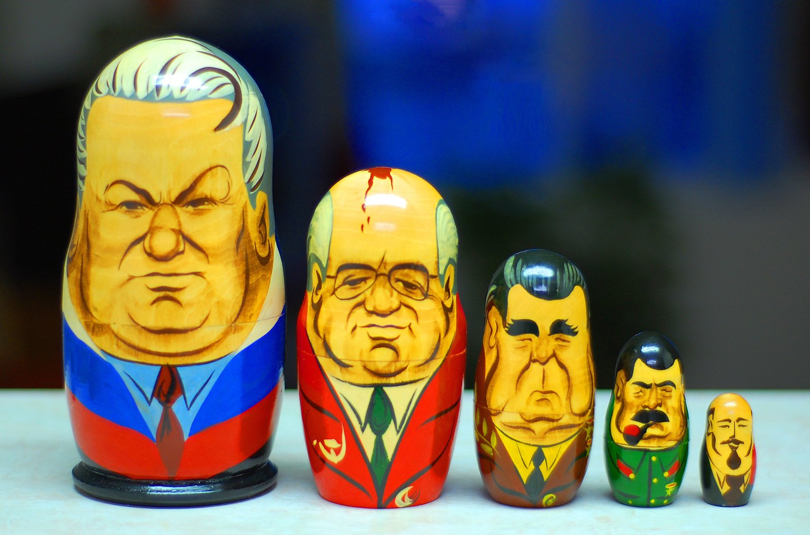 matryoshka presidents table