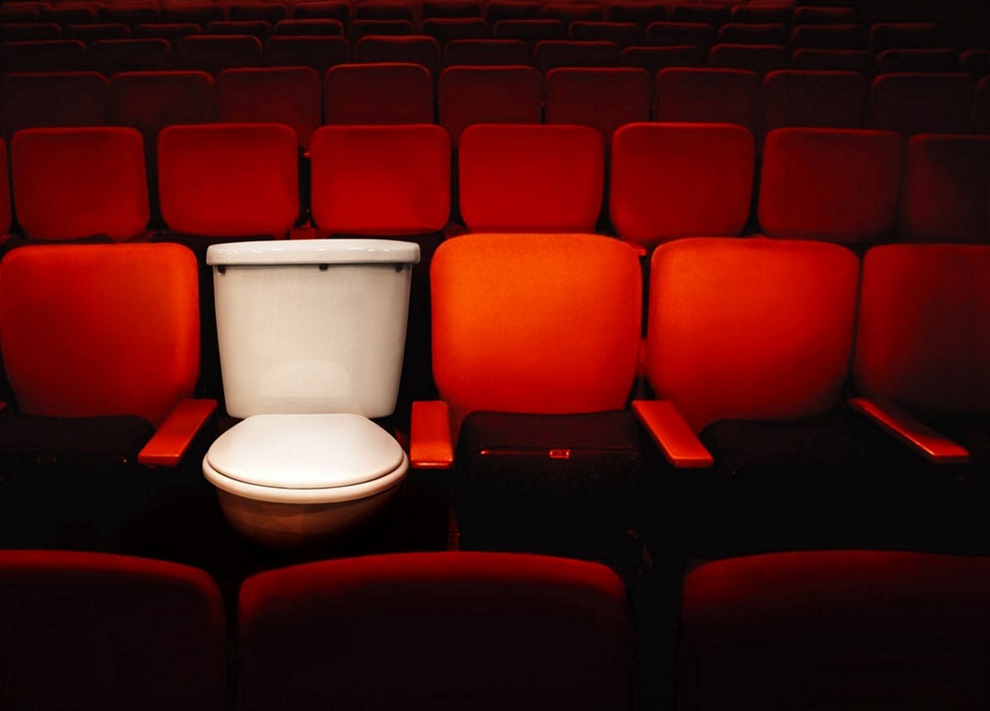 cinéma sièges toilettes