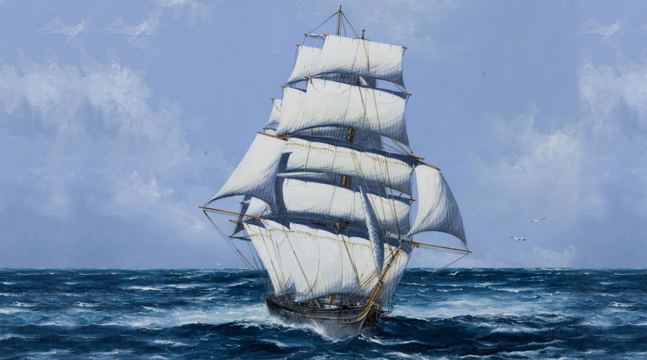 Белый корабль на море