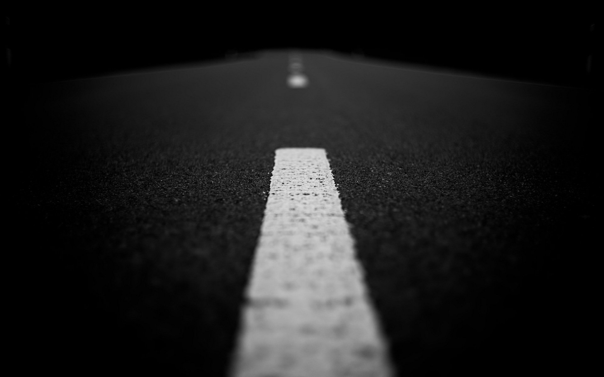 route nuit minimalisme