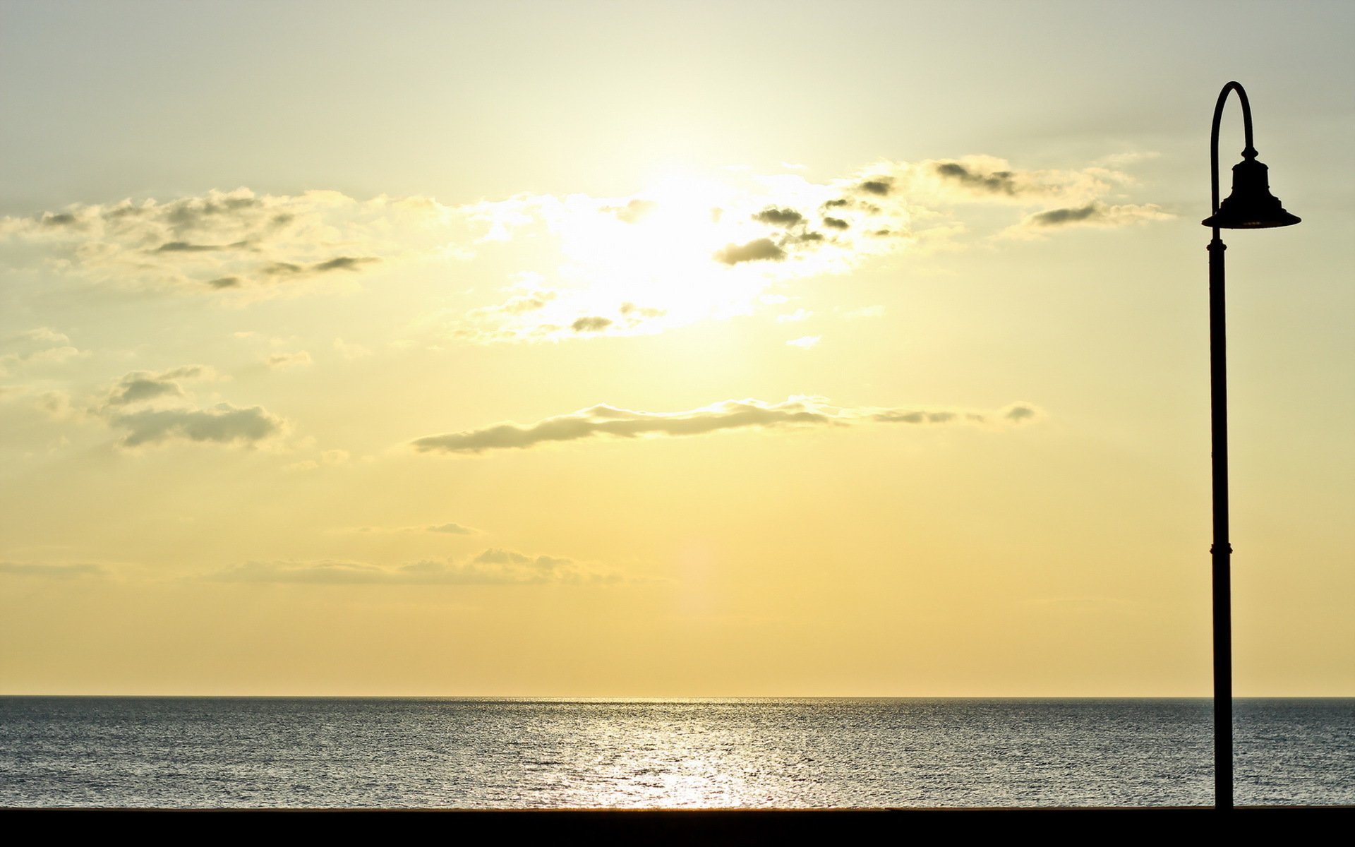 mer coucher de soleil lampe