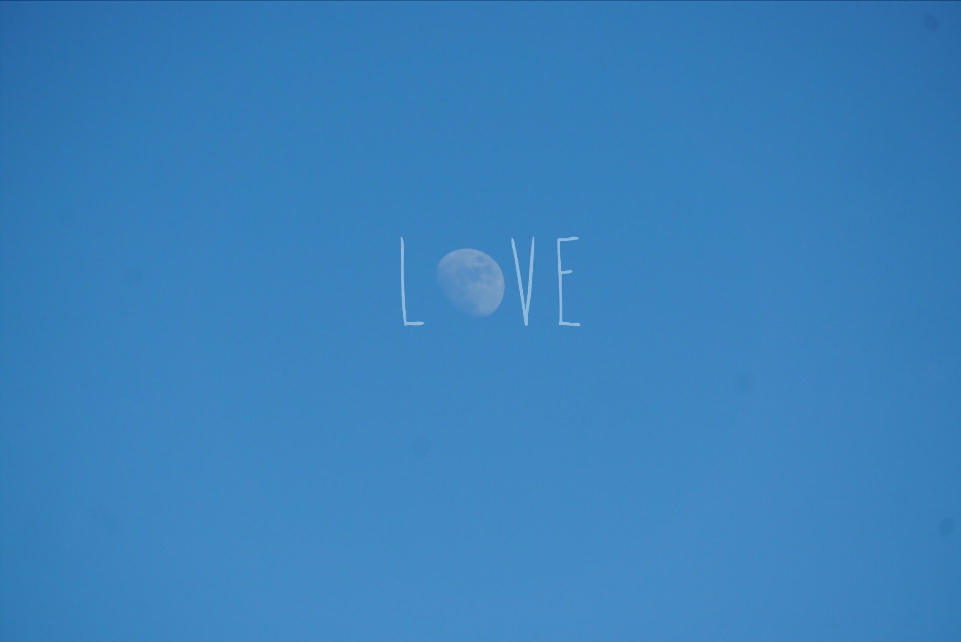 amor cielo luna minimalismo