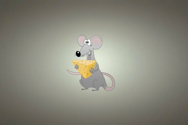 Petite souris grise avec du fromage sur fond flou gris