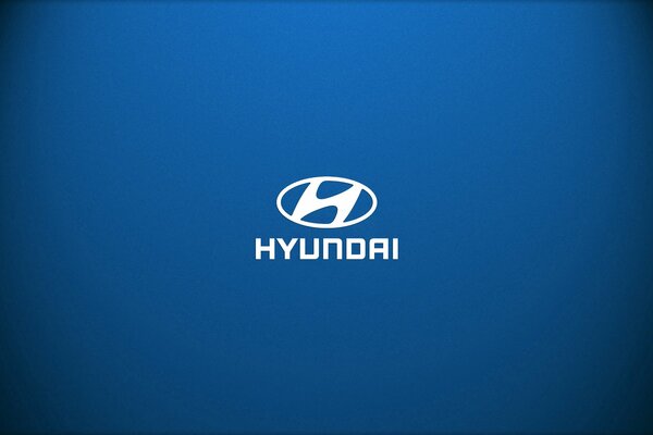 Logo de voiture Hyundai sur fond bleu