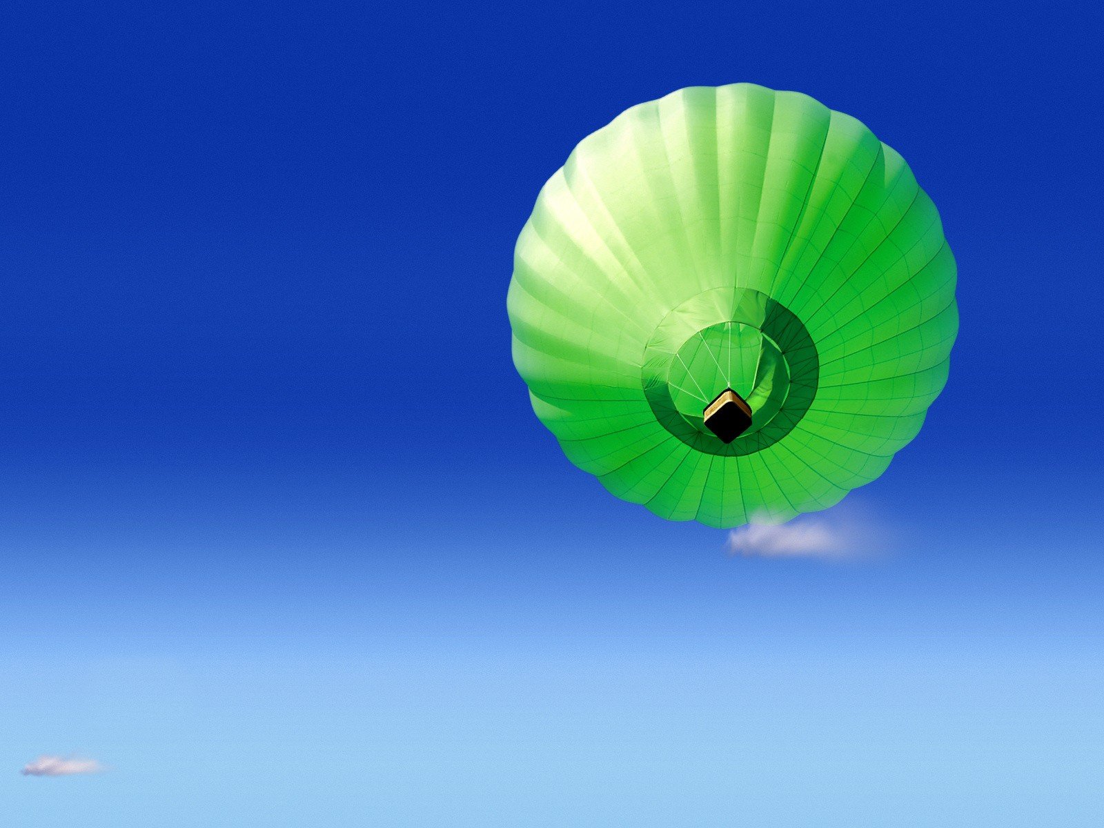 le ballon bleu vert