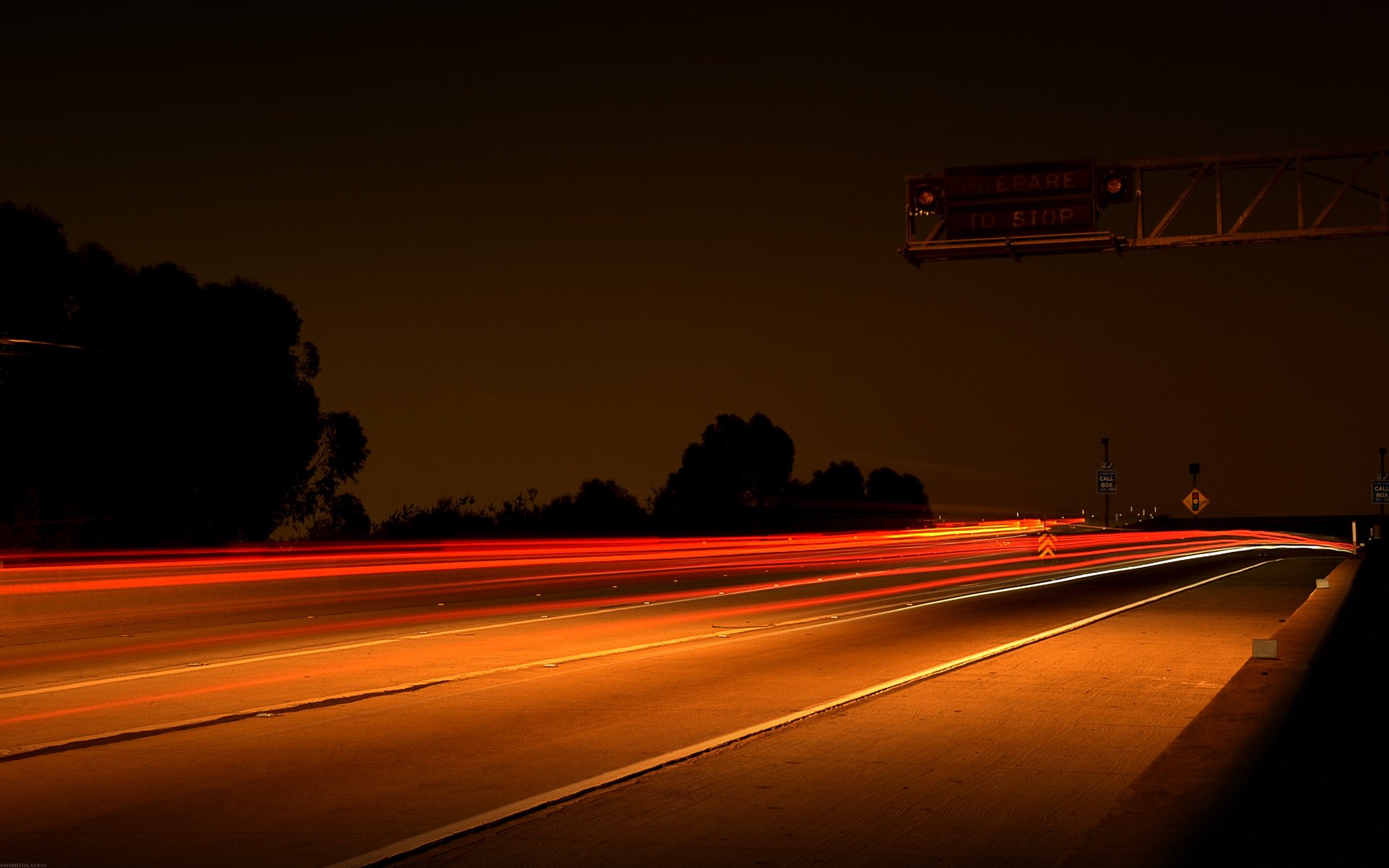 autopista luces noche