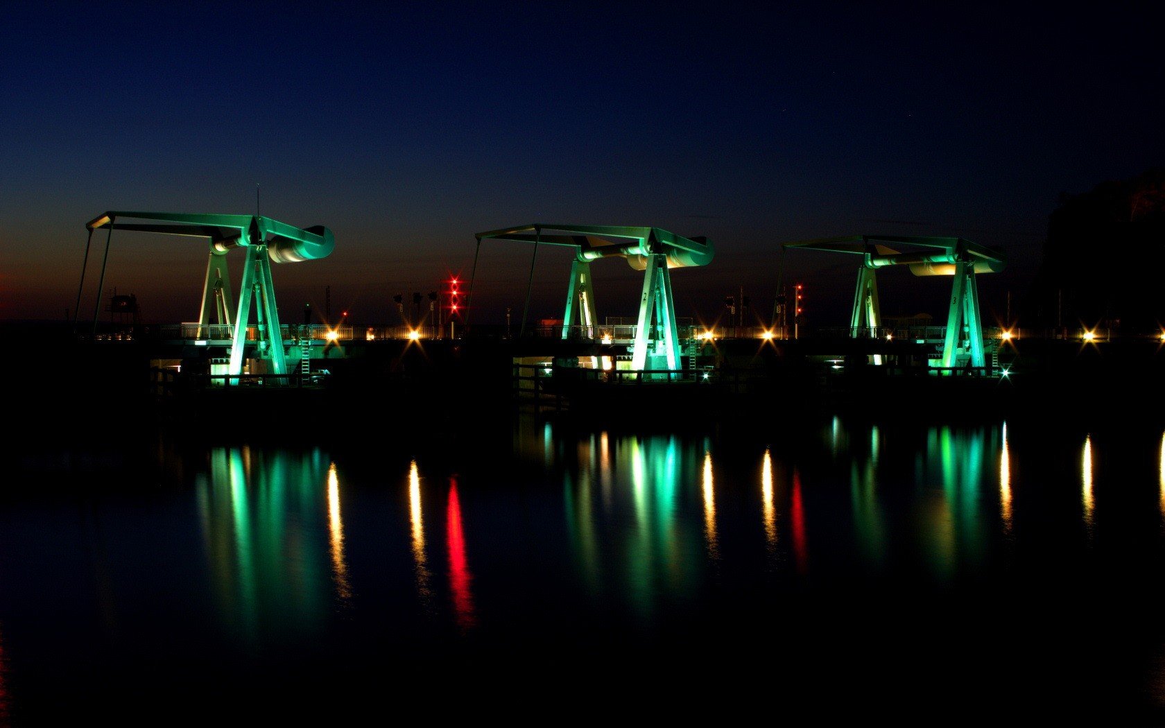 les lumières la nuit de la construction