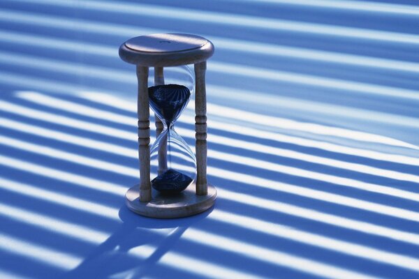 Time is like sand, and sand is like eternity